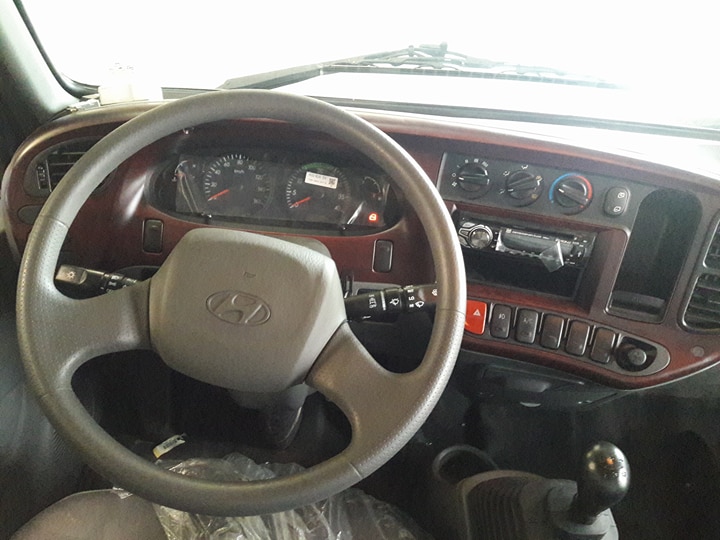 nội thất xe tải 8t hyundai 8 tấn HD120SL