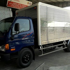 Hyundai Veam HD800 8 tấn thùng kín