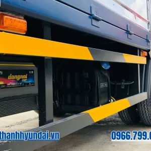 cảng hông xe tải Dothanh IZ50S thùng mui bạt