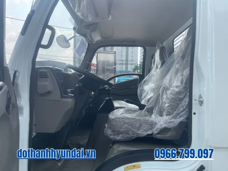 Nội thất xe tải Đô Thành IZ71SL