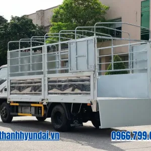 Đuôi thùng xe tải Dothanh IZ50M tải 2t25 thùng bạt