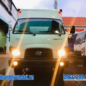 Mặt ca lăng xe tải Hyundai Mighty W11S thùng kín