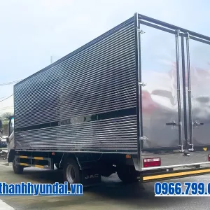 Đuôi hông xe tải JAC N250SL thùng kín