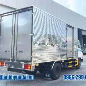 duoi xe tai hyundai n550l a thung kin 800x600 Đuôi xe tải Hyundai N550L A thùng kín