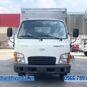 mat ca lang xe tai hyundai n550l a thung kin 800x600 Mặt ca lăng xe tải Hyundai N550L A thùng kín