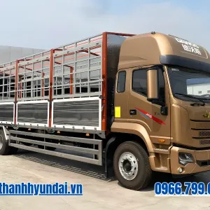 xe tai jac dawos tai 7 thung dai 10m 800x600 Xe Tải JAC Dawos Tải 7t8 Thùng Mui Bạt Dài 10m (Nóc cao)